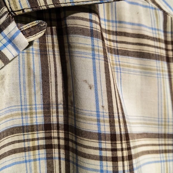 Dickies short sleeve plaid button down shirt. Men's medium (38-40). - Picture 6 of 8